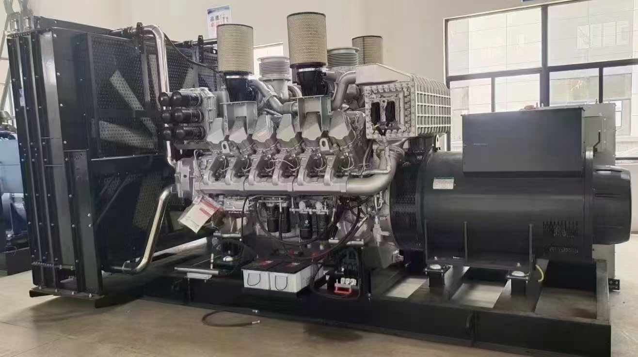 景东800KW柴油发电机组可以带动多少kw的设备？